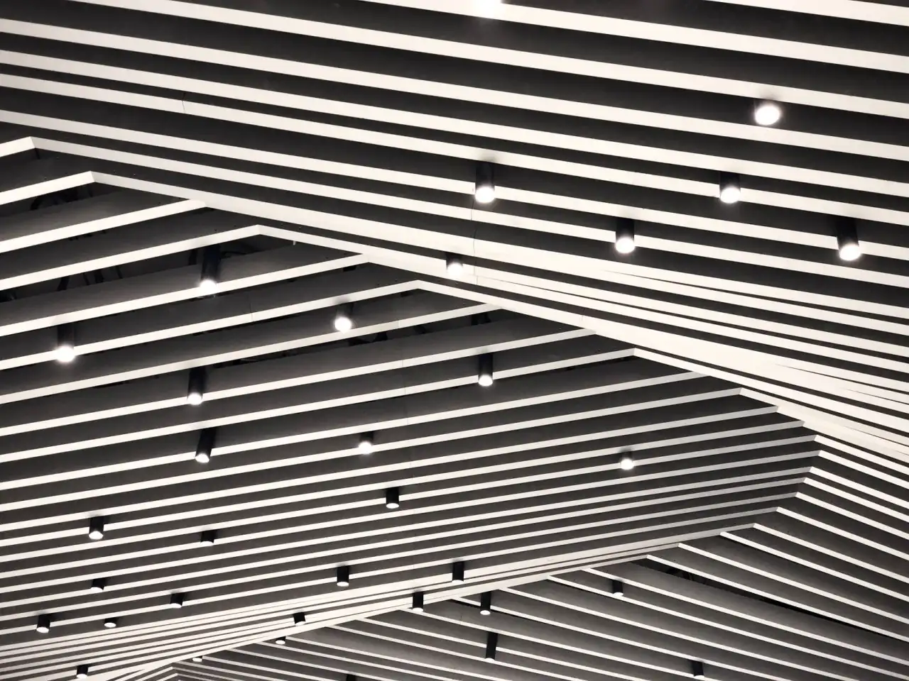 郑州3D建模软件光盘型号对比:功能差异与选型建议