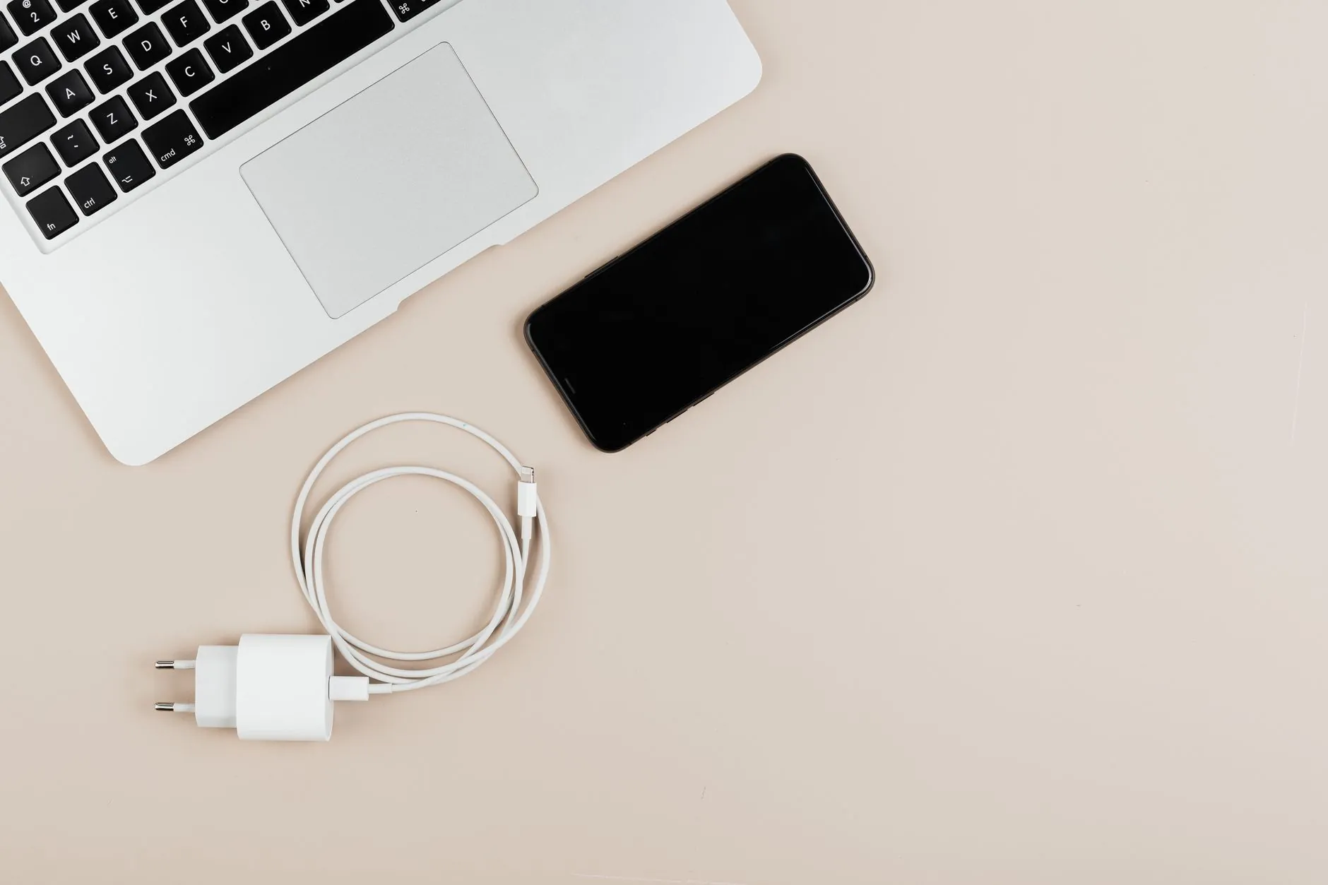 郑州鲸腾娱跃虚拟现实软件光盘与3D建模软件搭配方案解析