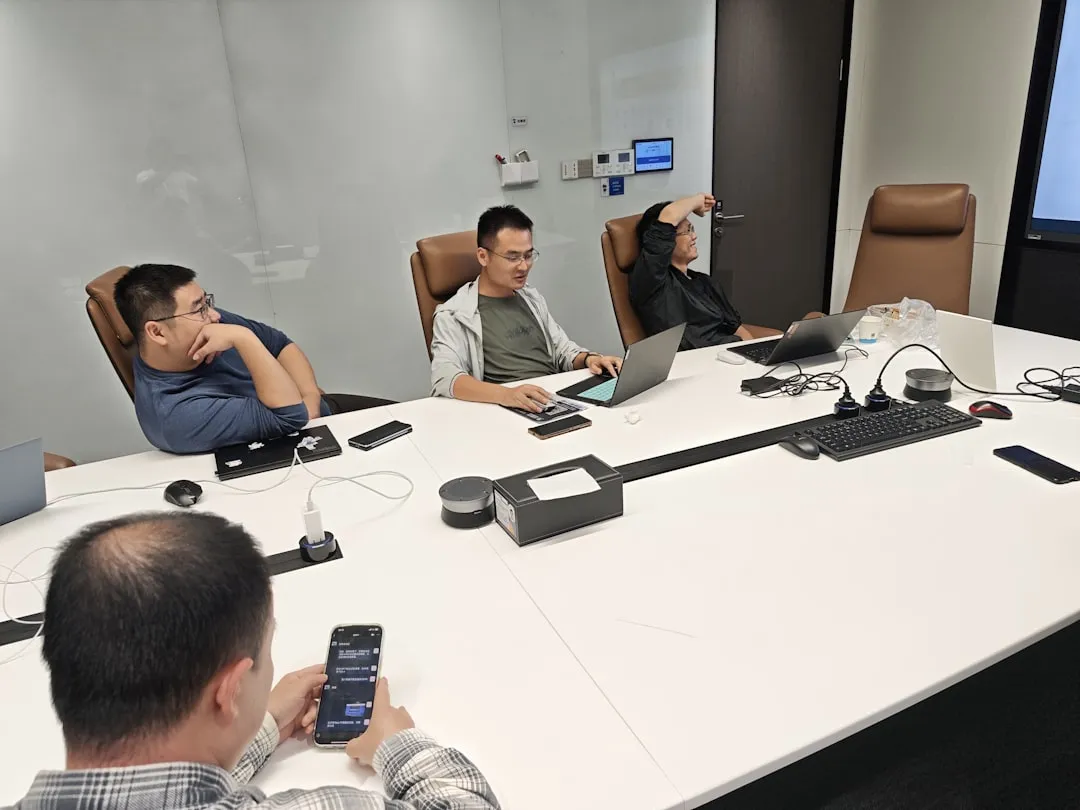 郑州鲸腾娱跃虚拟现实软件光盘产品型号对比与选型建议