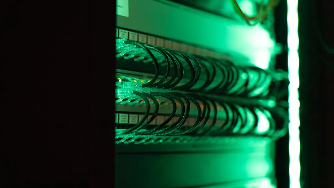 3D建模软件选型对比：Maya与Blender的工业级应用场景分析